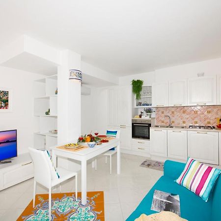 Appartamento Casa Lucienne Positano Esterno foto