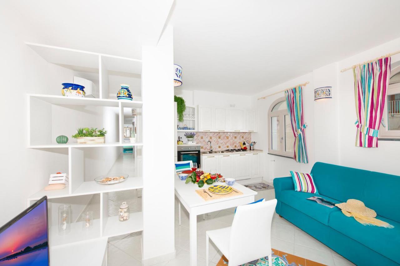 Appartamento Casa Lucienne Positano Esterno foto